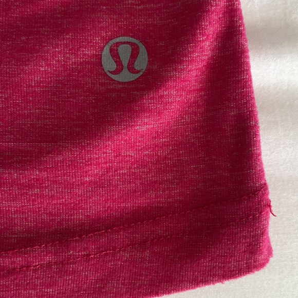 pink mesh back lululemon tank size 4 - Picture 2 of 7
